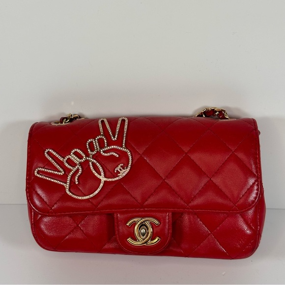 Lambskin Quilted Extra Mini V For Victory Flap Red - Picture 3 of 16